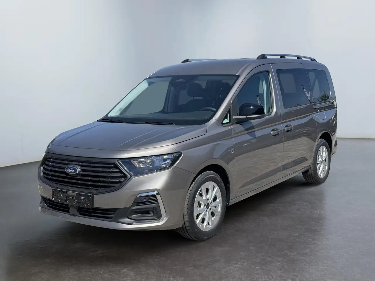 Ford Grand Tourneo 2026