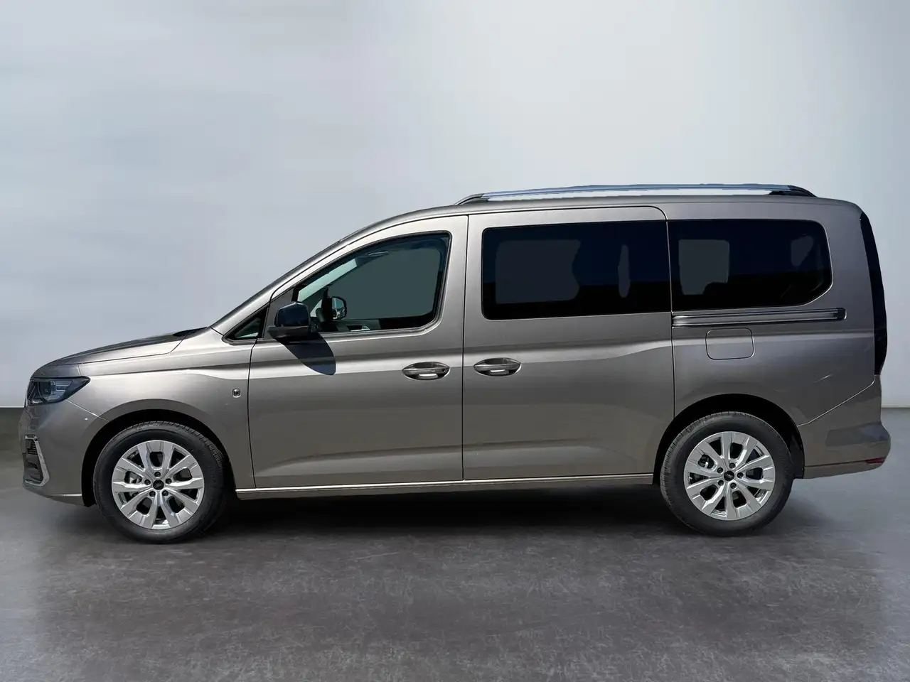 Ford Grand Tourneo 2026