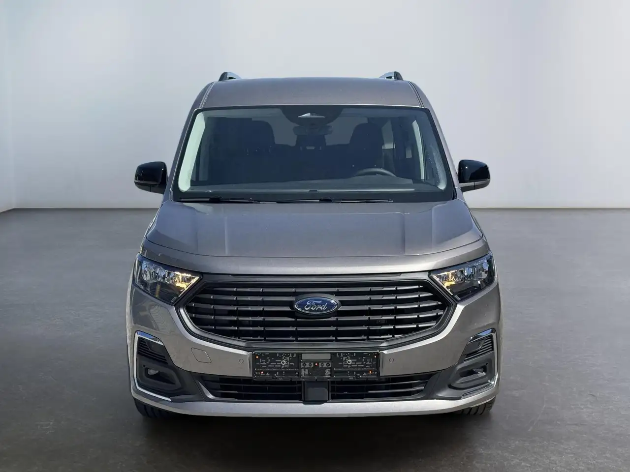 Ford Grand Tourneo 2026