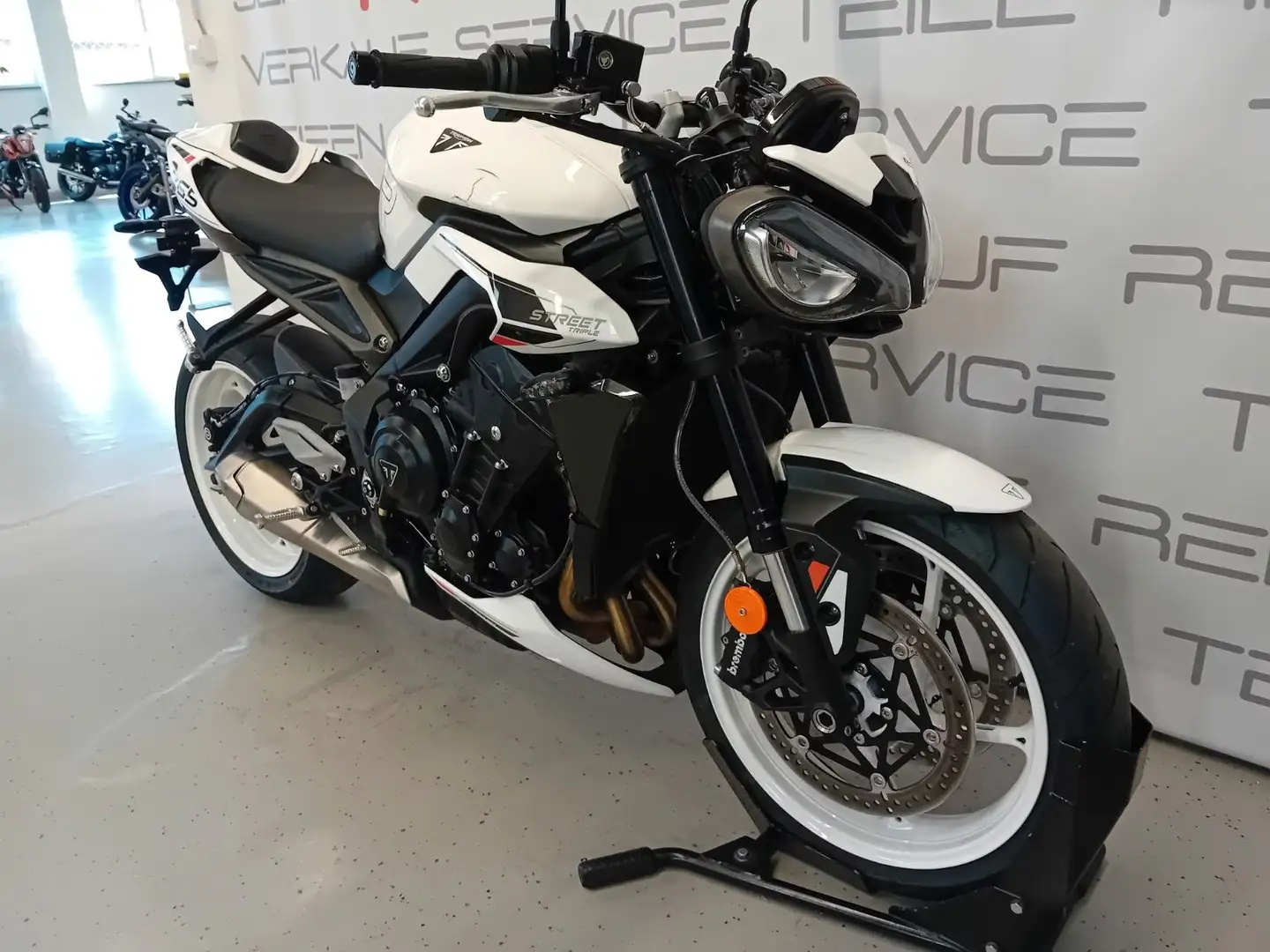 Triumph Street Triple 765 R Wit - 2