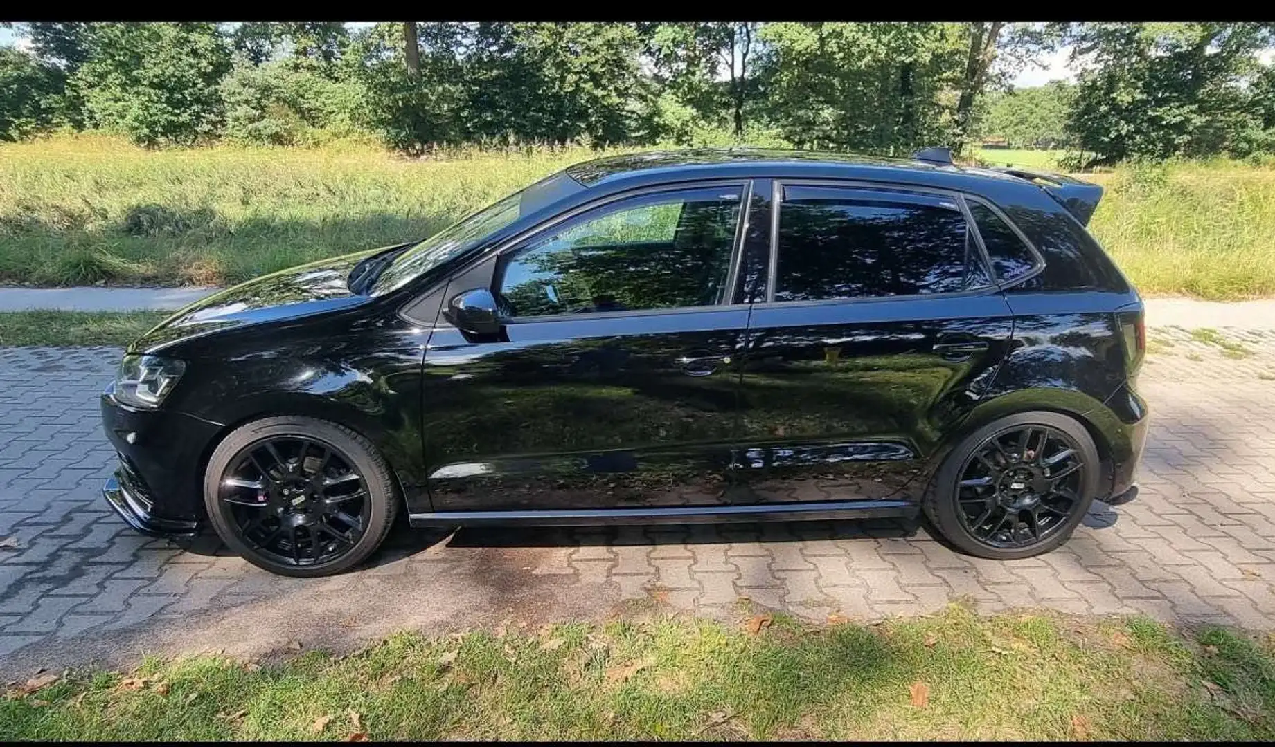 Volkswagen Polo 1.2 TSI Highline GTI look | Carplay | Stage 1 | Zwart - 2