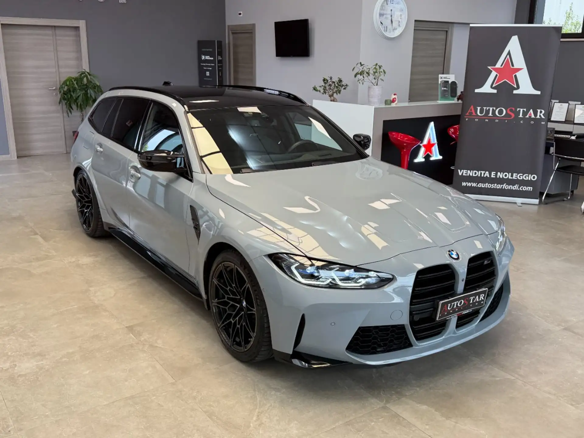BMW M3 2023 화이트 사진 2