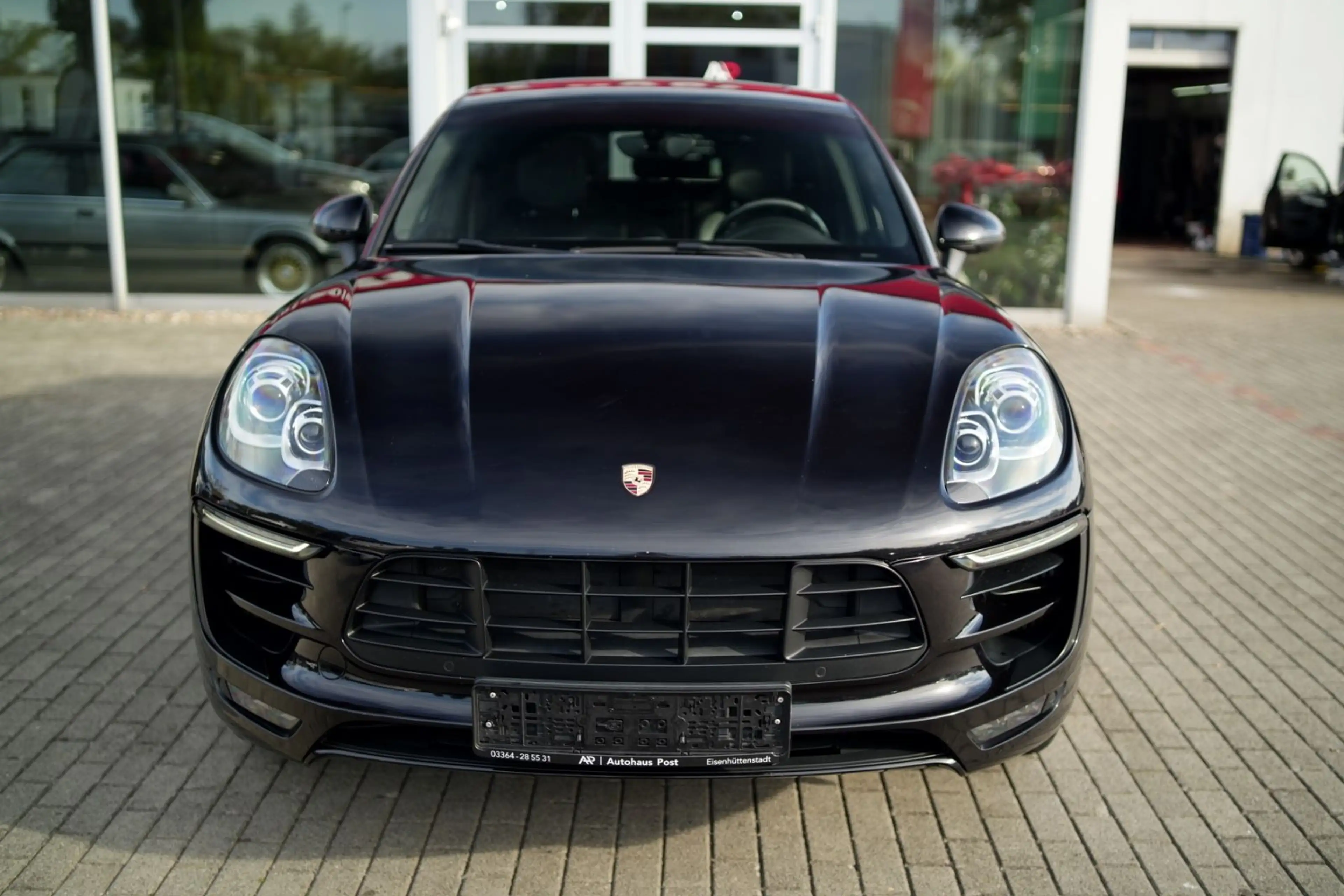 Porsche Macan S 21" SportChrono Sitzlüftung Pano Kamera — photo 2