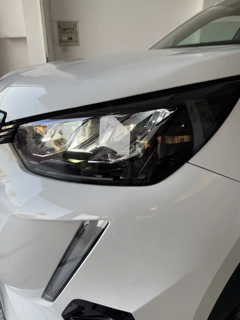 Peugeot 2008 1.5 bluehdi Allure Pack s&s 130cv eat8 - 2