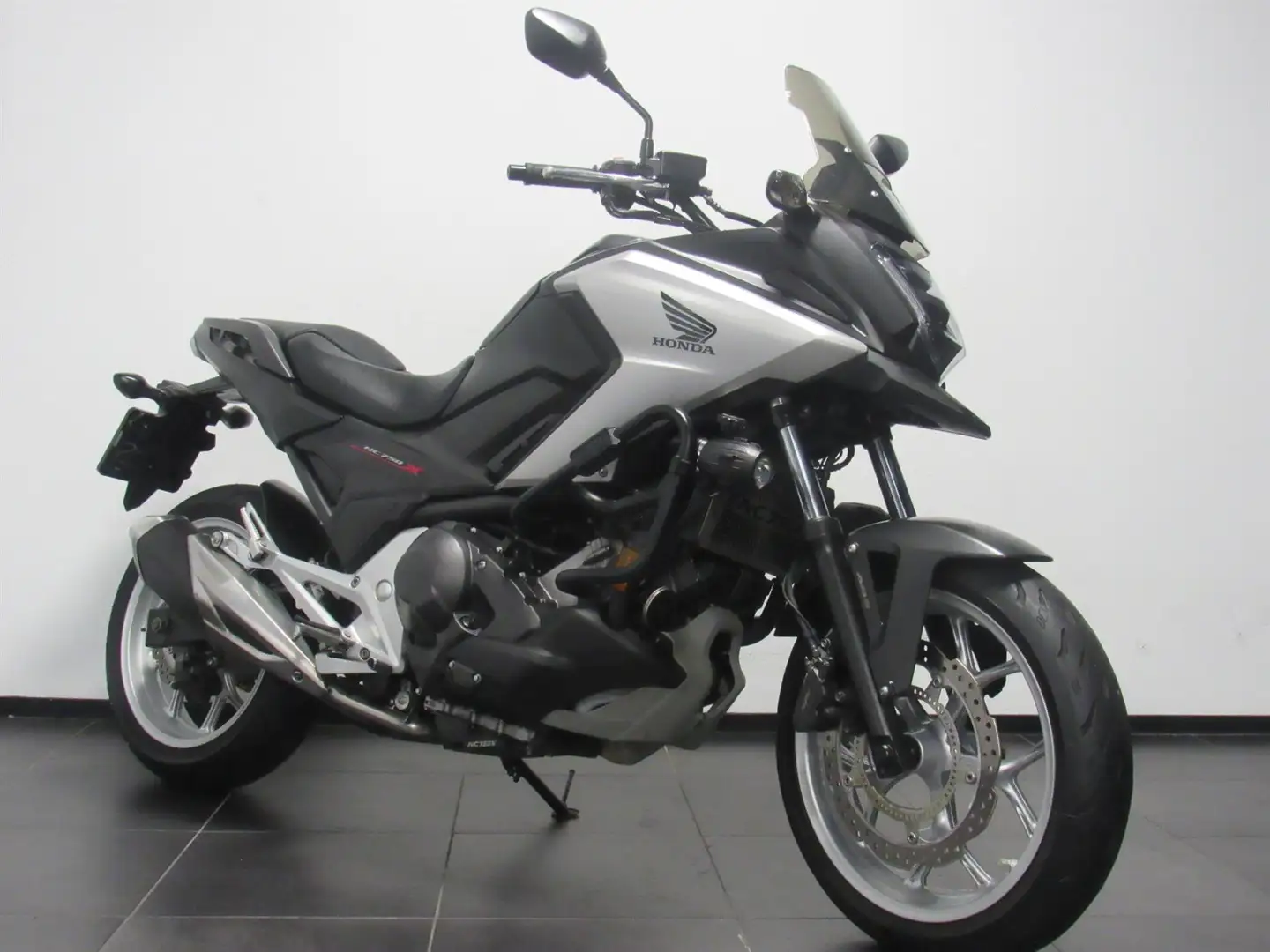 Honda NC 750 X DCT ABS Zwart - 2