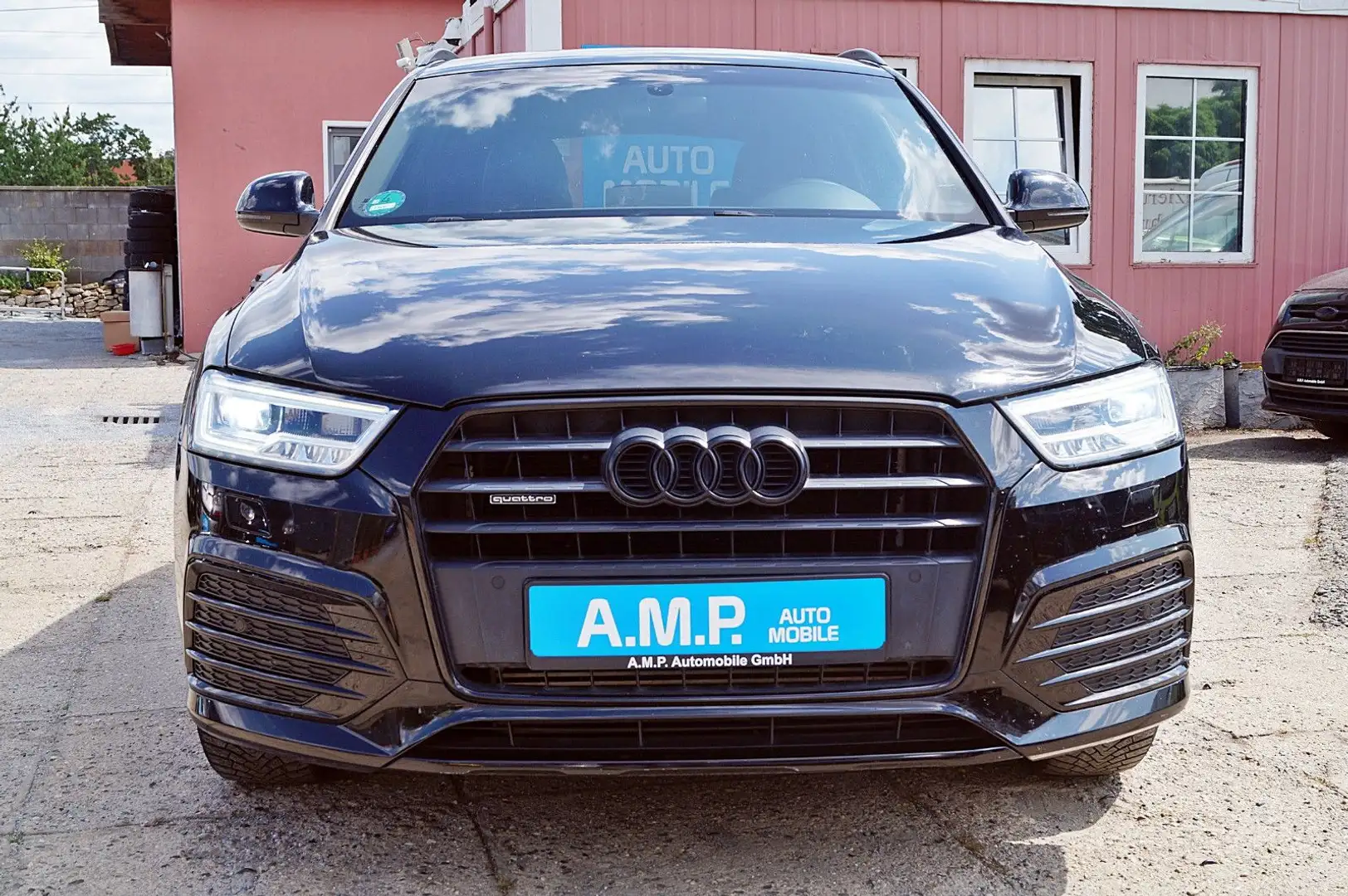 Audi Q3 2.0TFSI Aut. QUATTRO, S-LINE, Teilleder, LED, Schwarz - 2