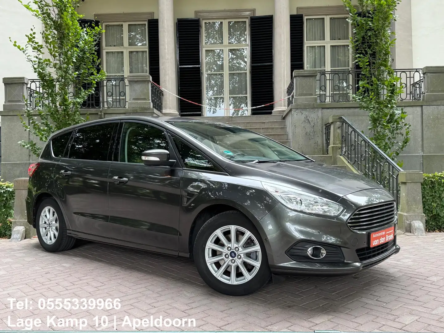 Ford S-Max 1.5 Titanium 7p. Navi Climate Cruise Ctr Trekhaak Grijs - 1