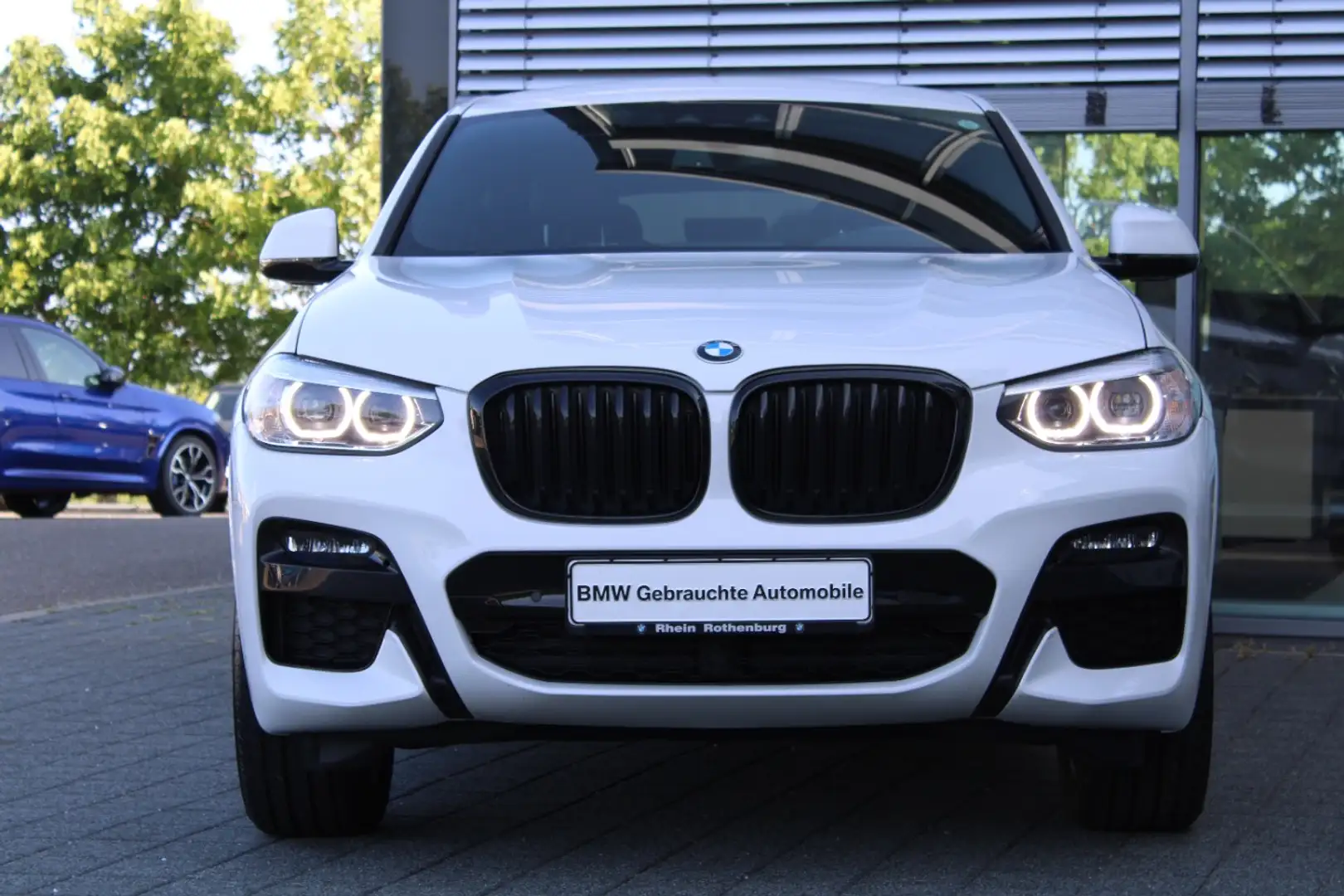 BMW X4 xDrive20i M Sport Navi LED LIVE AHK DAB HIFI Weiß - 2