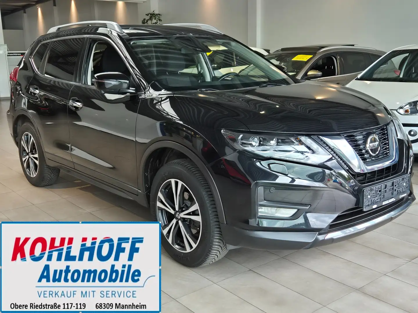 Nissan X-Trail 1.3 DIG-T N-Connecta 159PS Automatik 360 CarPlay Zwart - 1