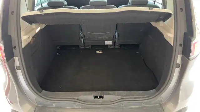 Renault Scenic view 14