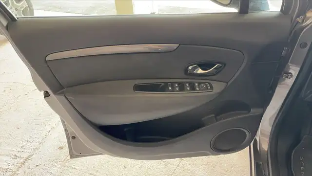 Renault Scenic view 7