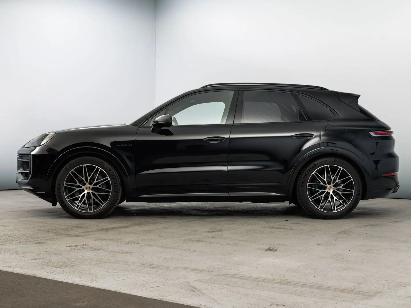 Porsche Cayenne E-Hybrid Schwarz - 2