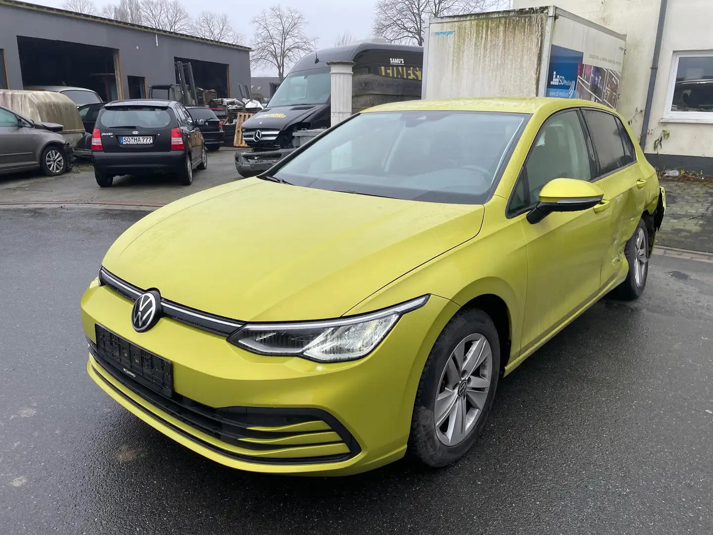 Volkswagen Golf Life Giallo - 2