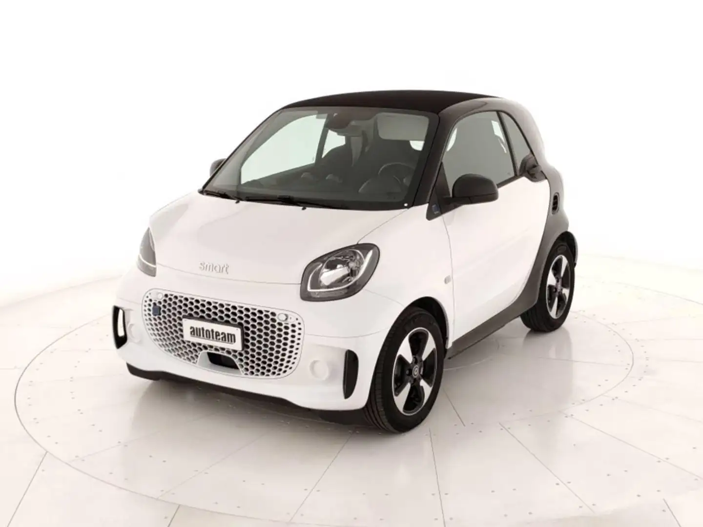 smart forTwo eq Passion 4,6kW Bianco - 1