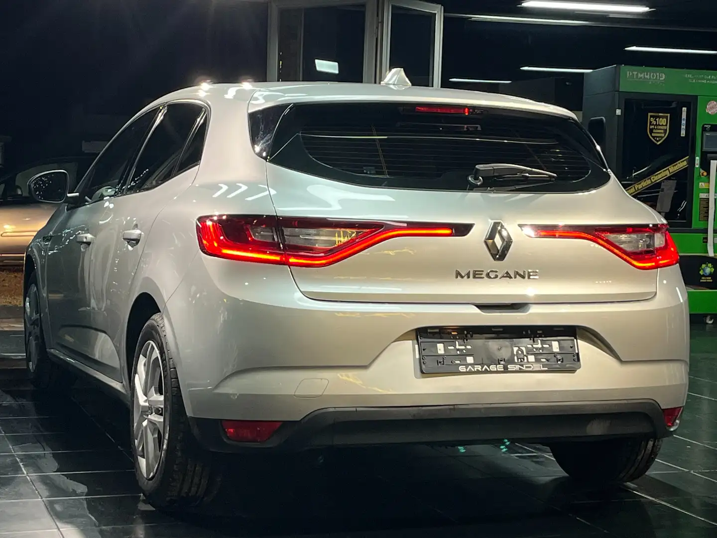 Renault Megane 1.2 TCe*GARANTIE 1AN*NAVI*CLIM Gris - 2