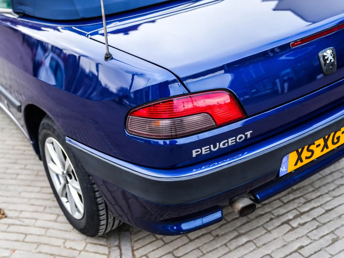 Peugeot 306 Cabriolet 1.8 automatic Azul - 2