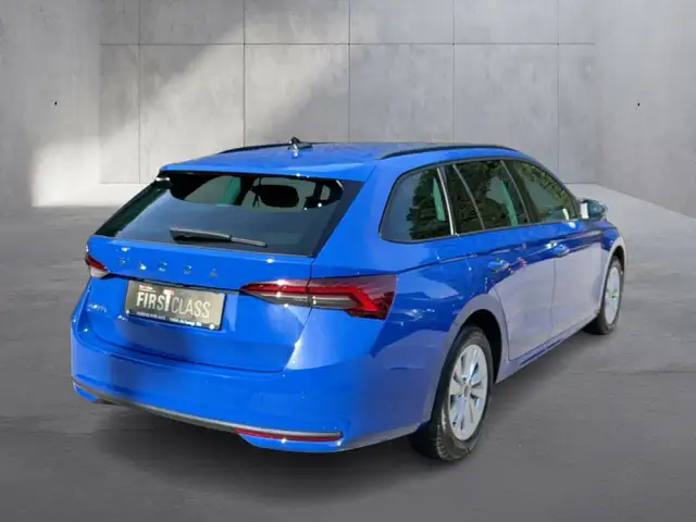 Skoda Octavia view 5