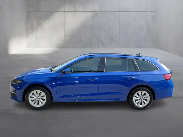 Skoda Octavia view 2
