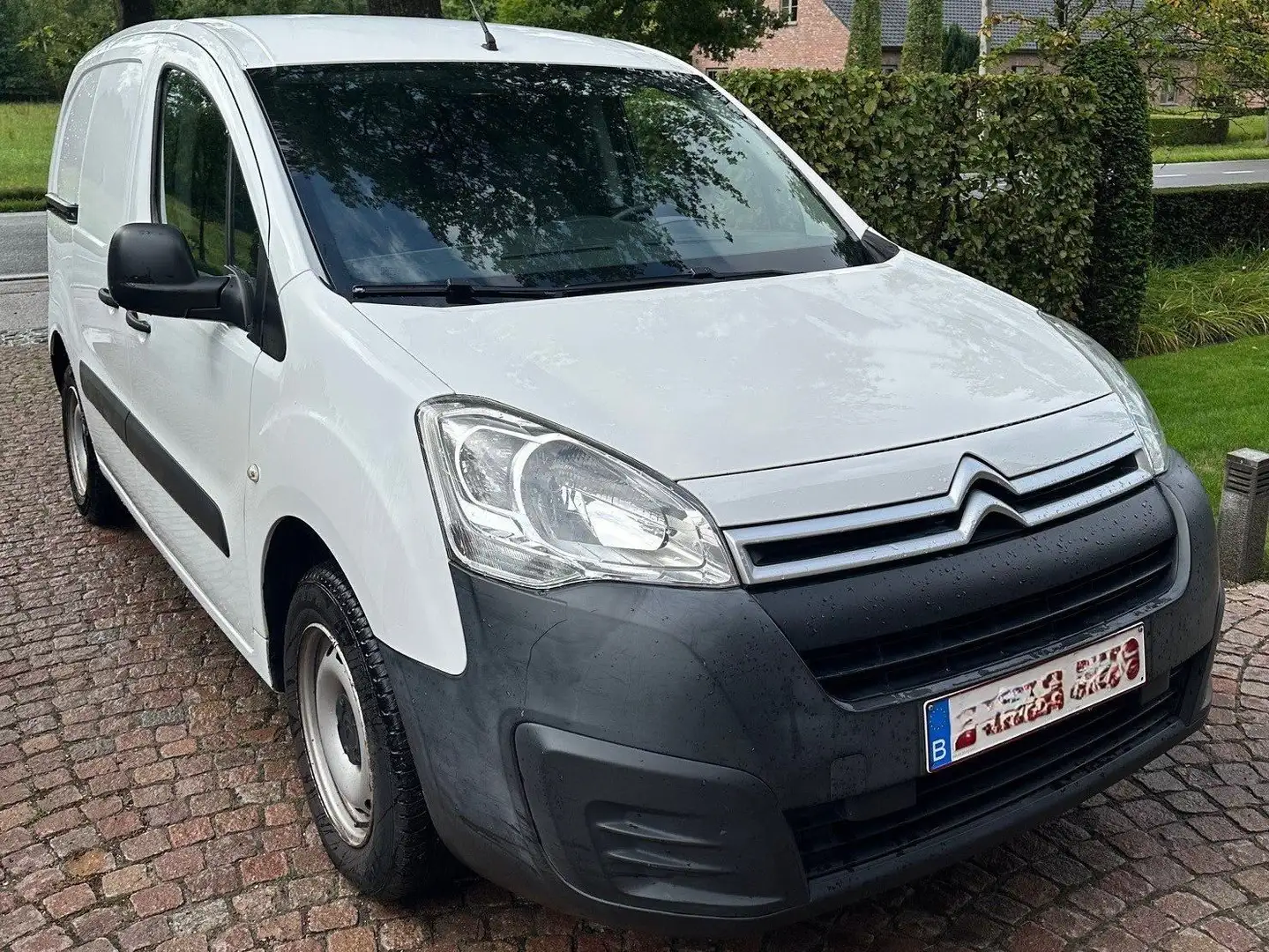 Citroen Berlingo 1.6 HDi (lichte vracht, 3 zitplaatsen, trekhaak) Blanc - 1