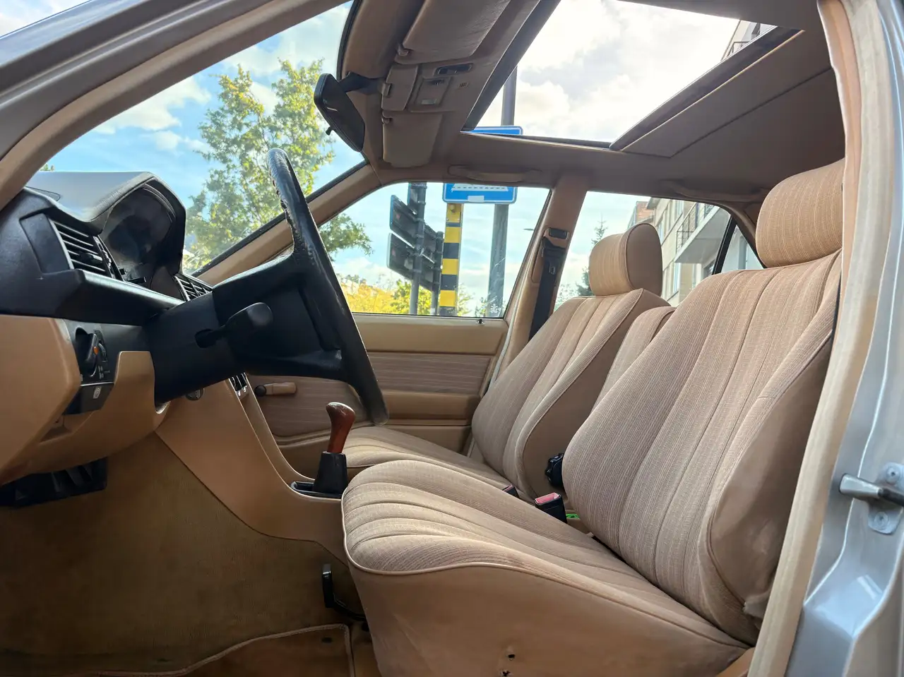 Mercedes-Benz E 230, foto 6