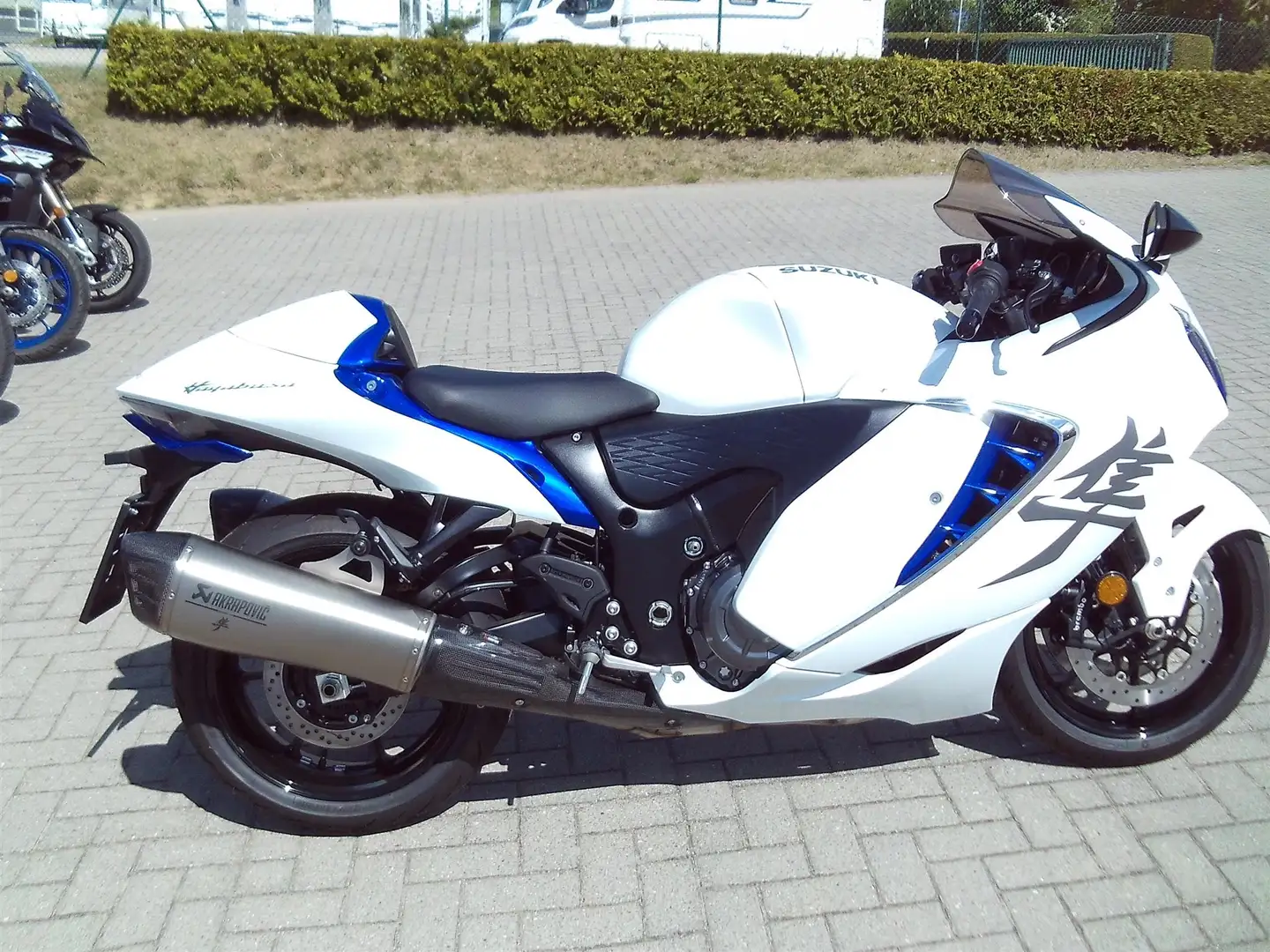 Suzuki GSX 1300 Power Edition Blanc - 1