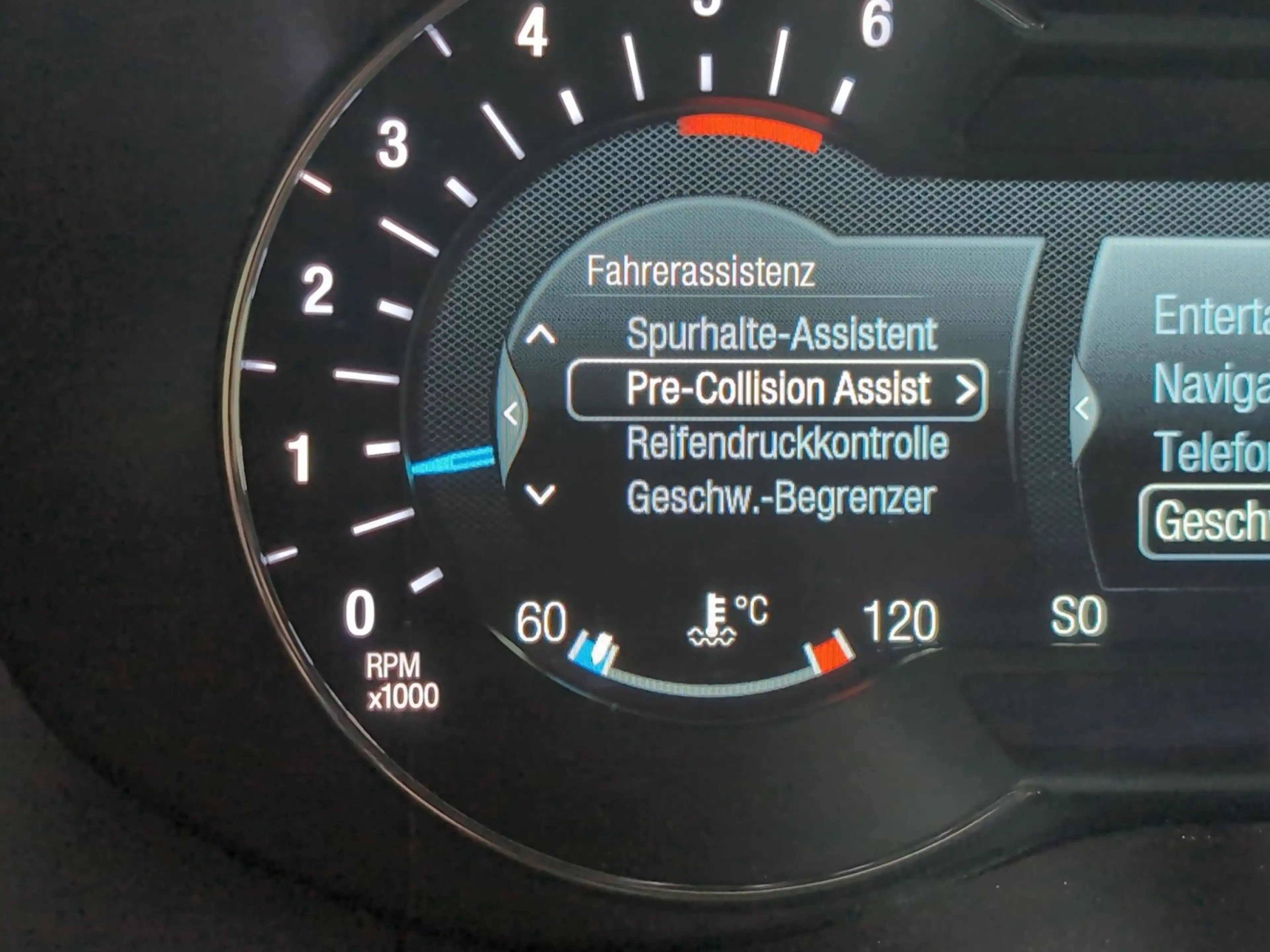 Ford S-Max 2.0 EcoBlue AWD ST-Line/Pano/ACC/AHK/7-Sitze — photo 14