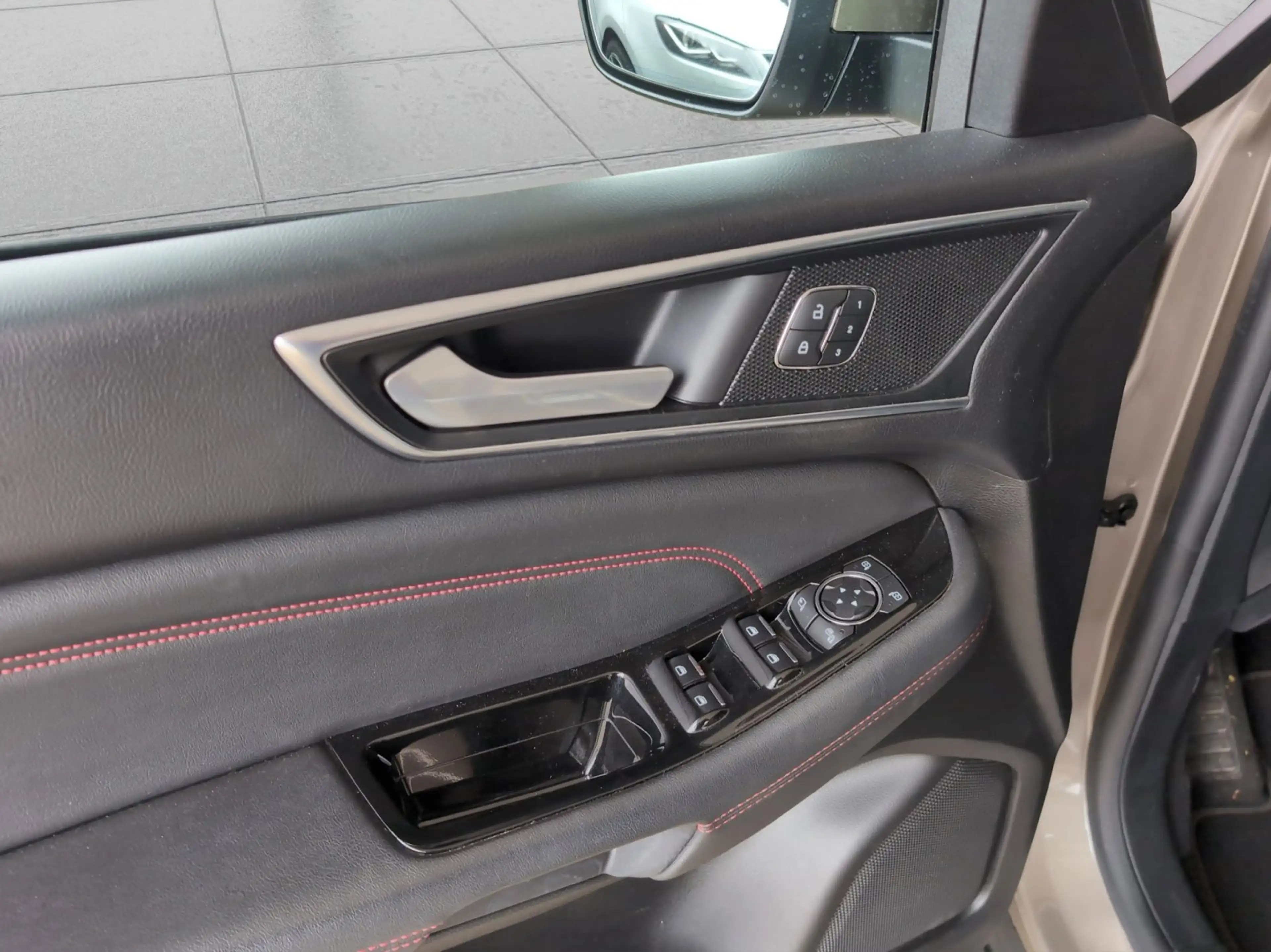 Ford S-Max 2.0 EcoBlue AWD ST-Line/Pano/ACC/AHK/7-Sitze — photo 11