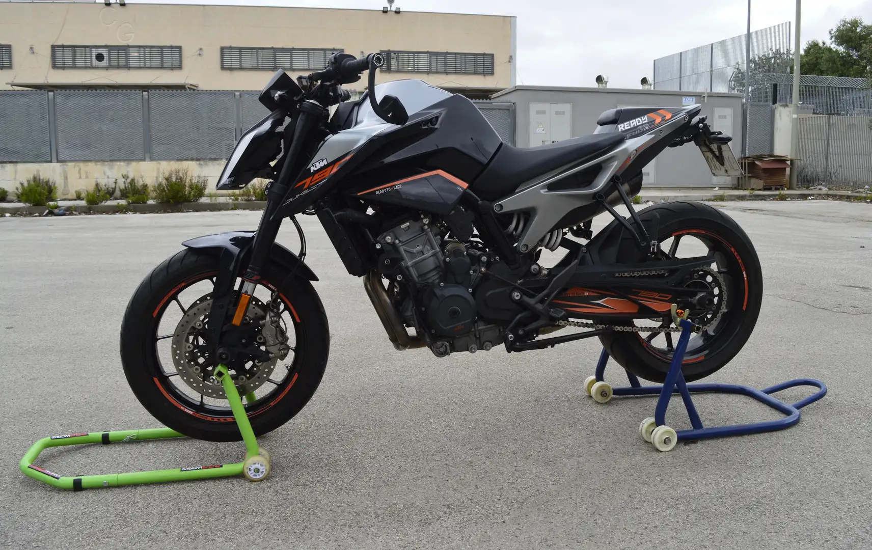 KTM 790 Duke Nero - 2