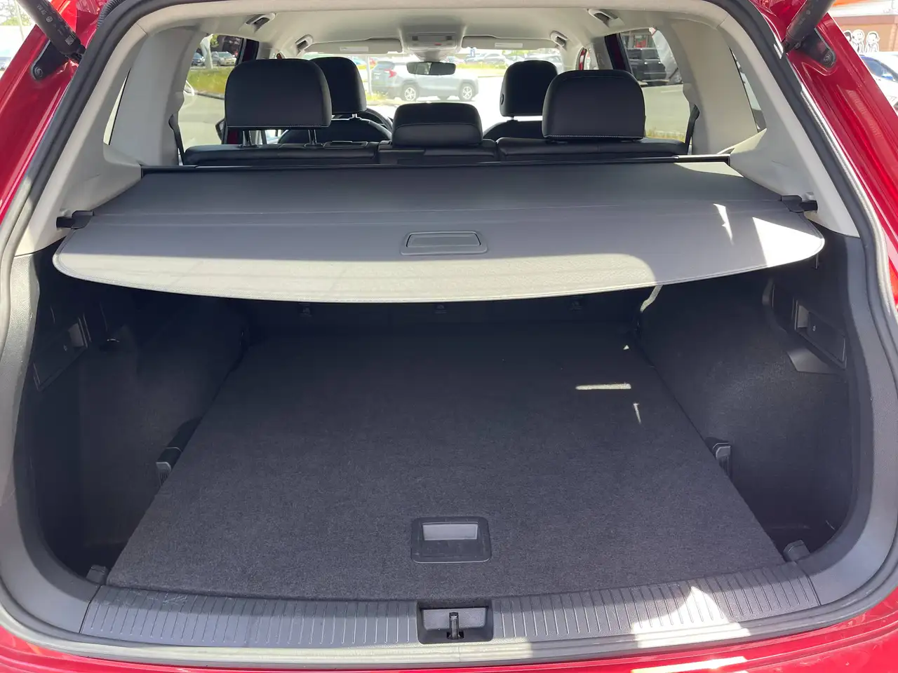 Volkswagen Tiguan снимка Volkswagen Tiguan