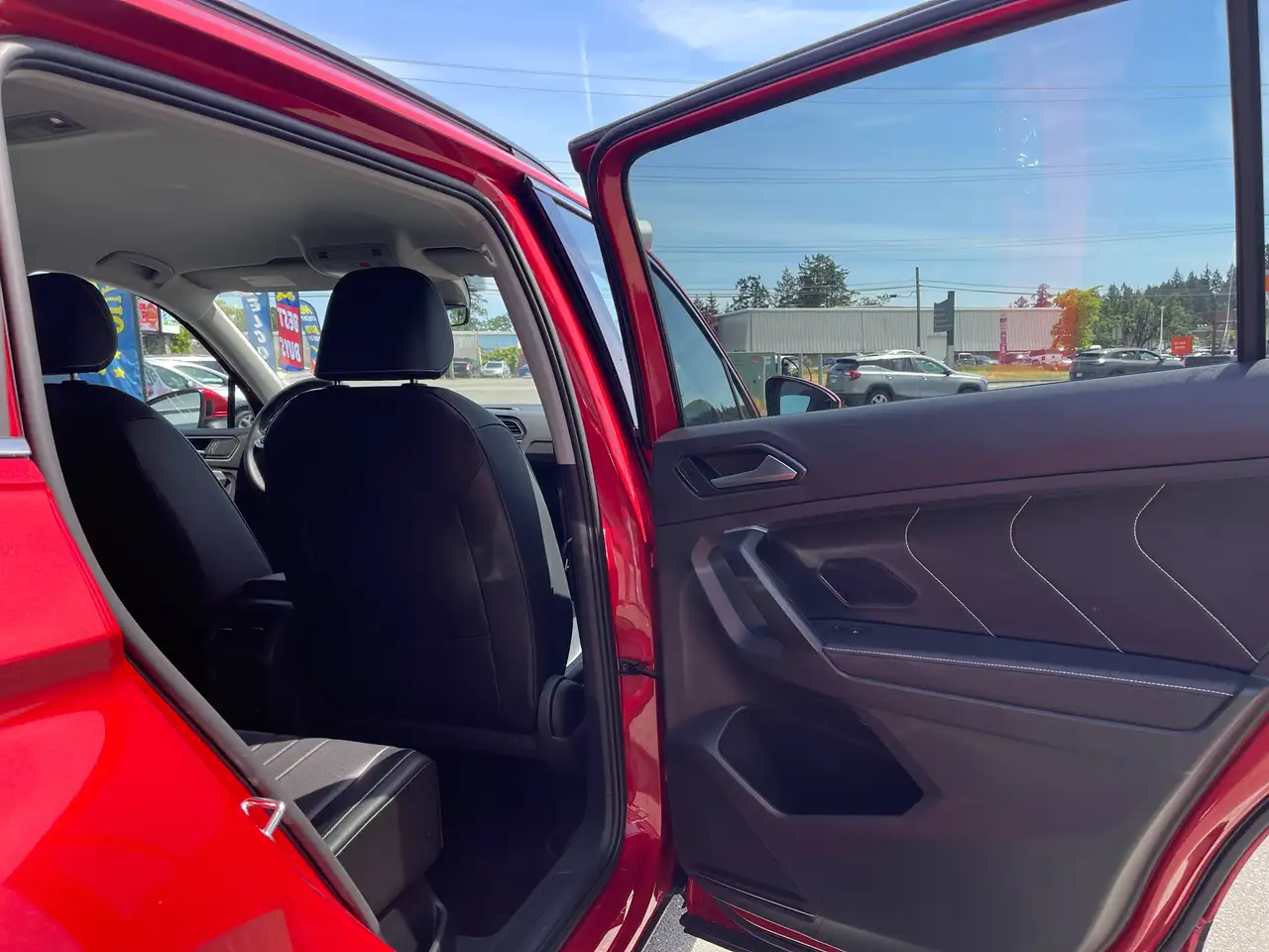 Volkswagen Tiguan снимка Volkswagen Tiguan