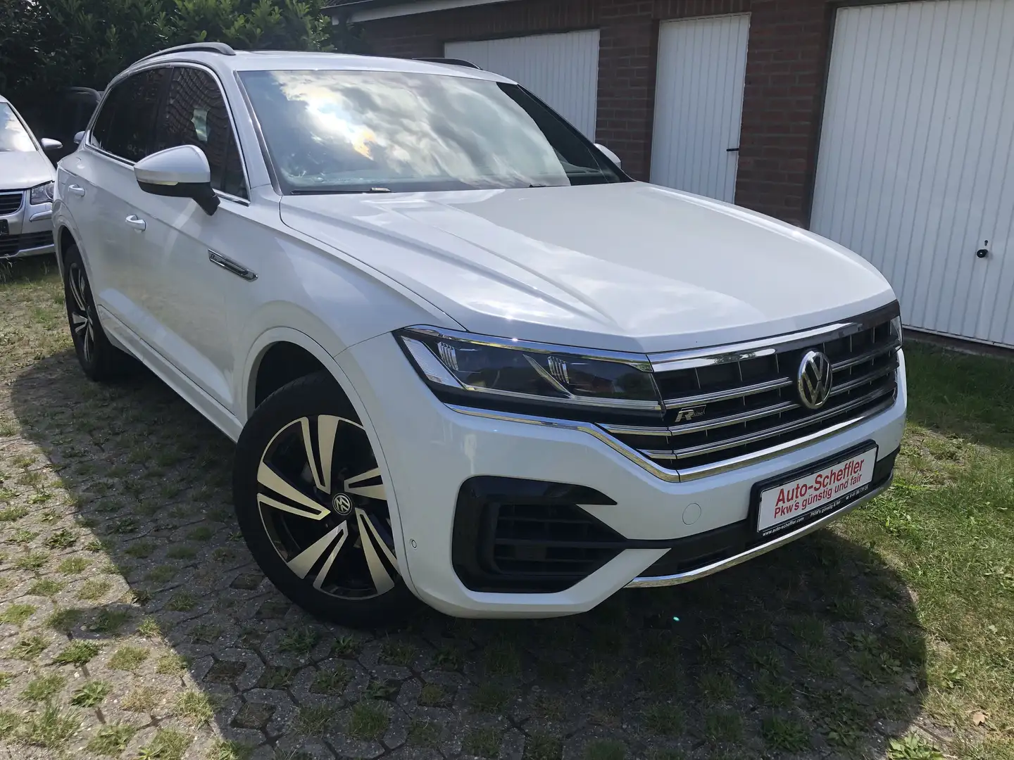 Volkswagen Touareg 3.0 V6 TDI R-Line Weiß - 2
