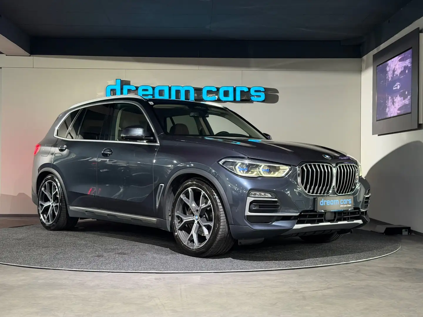 BMW X5 xDrive30d / 7 SITZER / LUFT / LASER / Grau - 2
