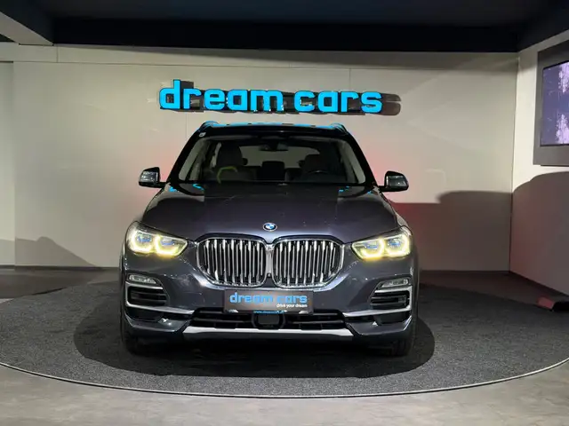 BMW X5 view 9