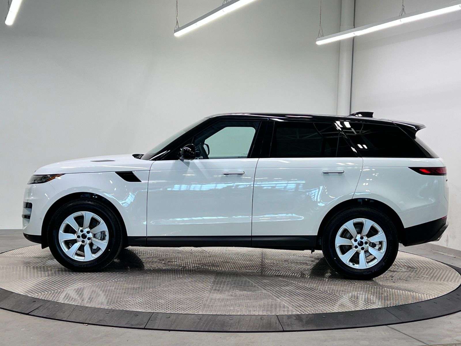 2026 Land Rover Range Rover Sport P360 S | LEASE FROM $999 PER MONTH thumb 6