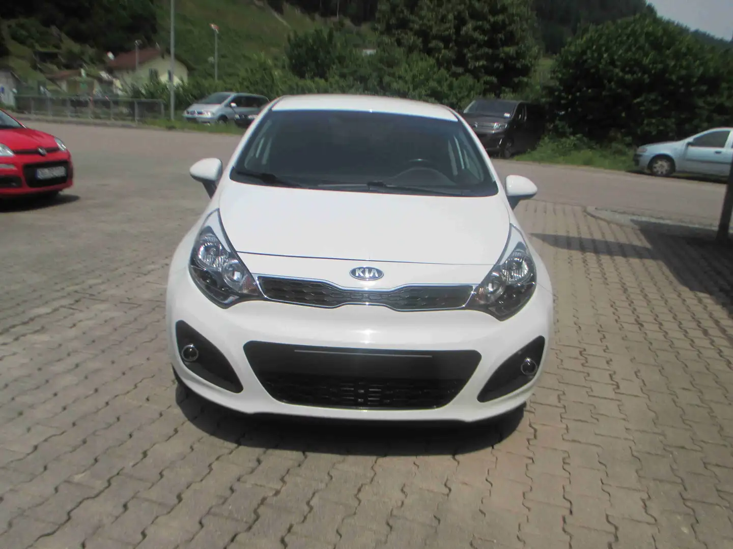 Kia Rio FIFA World Cup Edition Bianco - 2