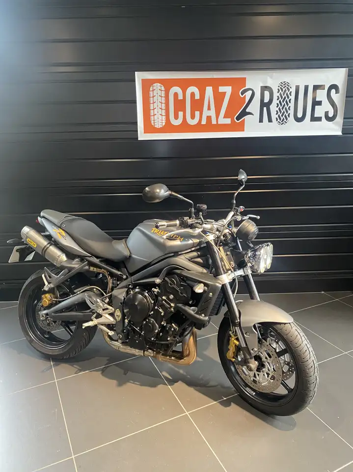 Triumph Street Triple 675