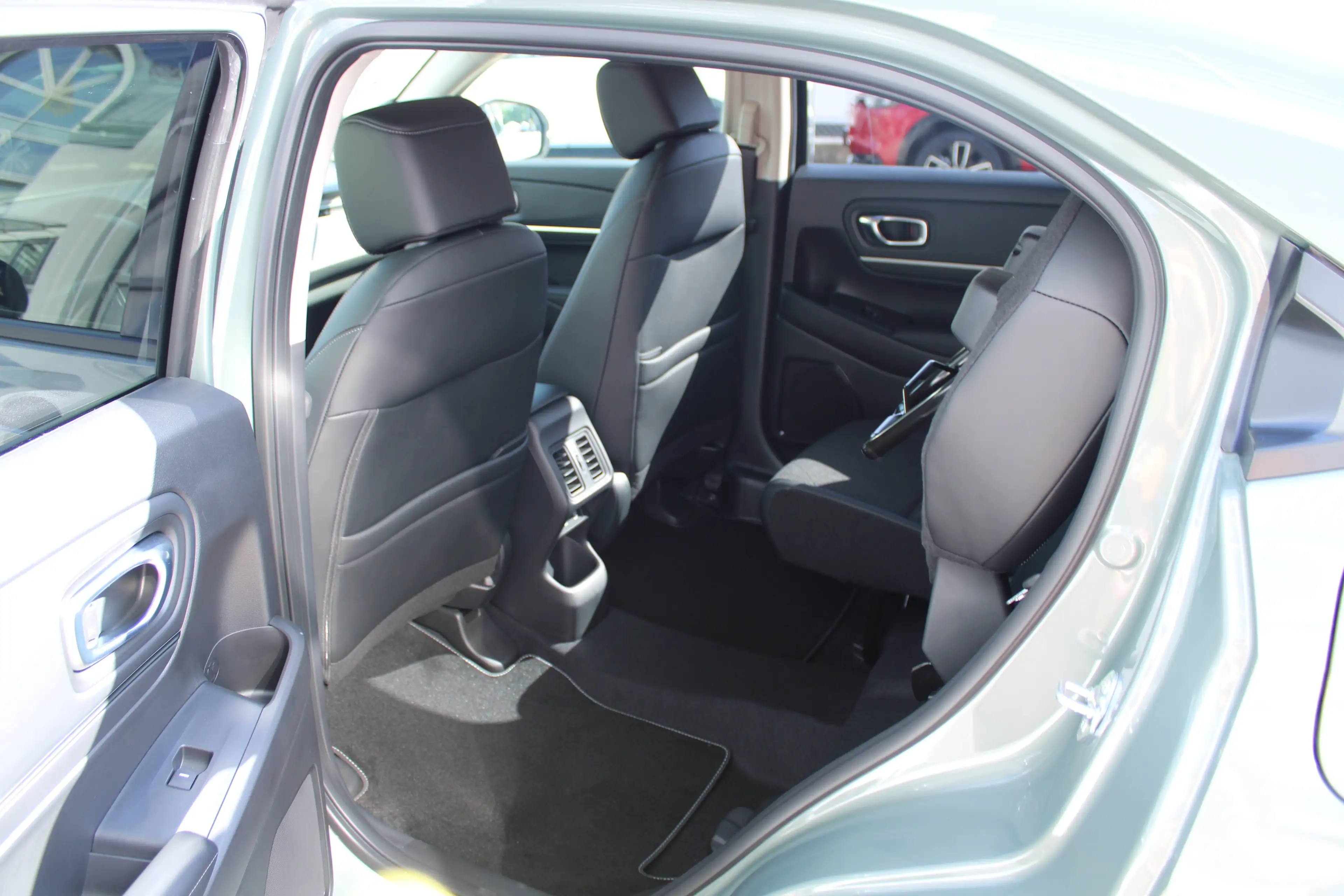 Honda HR-V 1.5 Hybrid Advance — photo 13