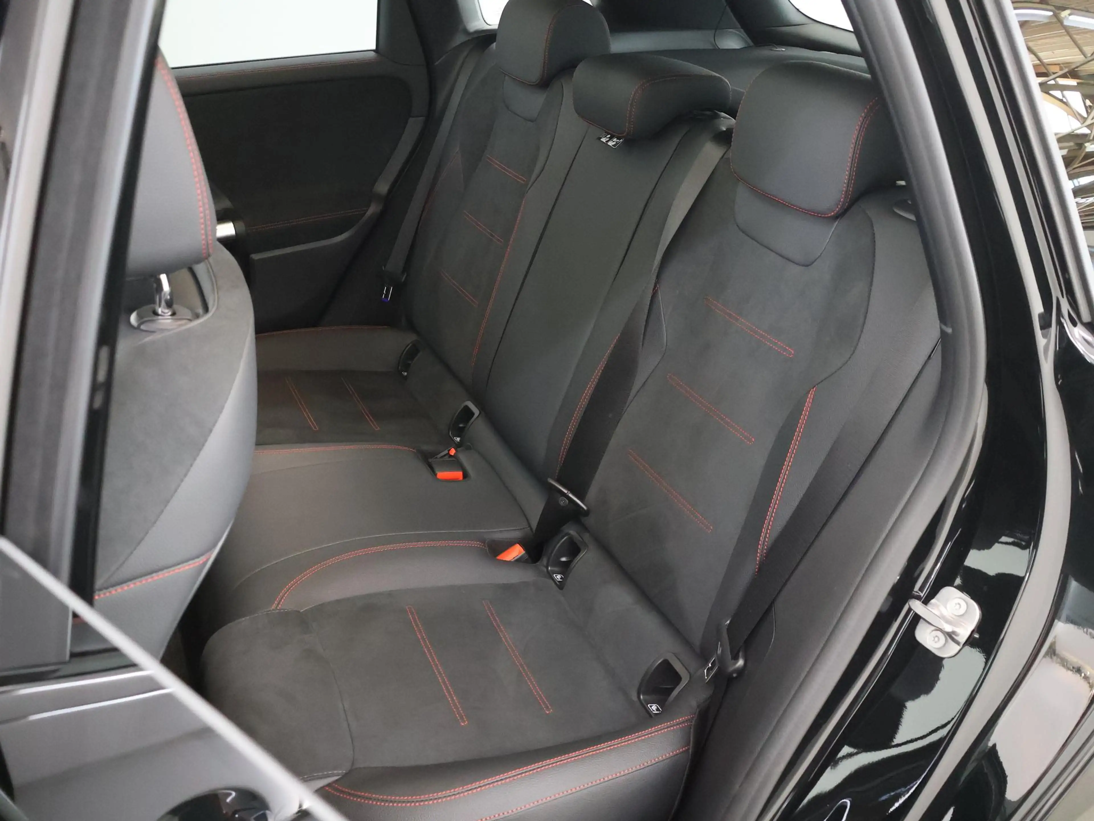 Mercedes-Benz B 250 250e Business Solution AMG | Panoramaschuifdak | N — photo 11