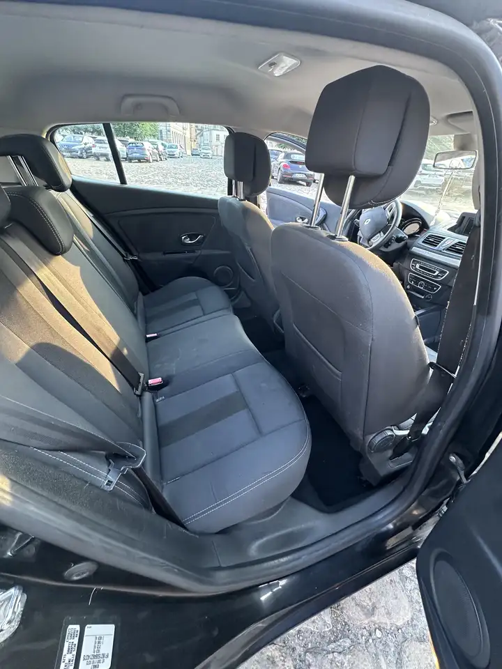 Renault Megane Berline — photo 10