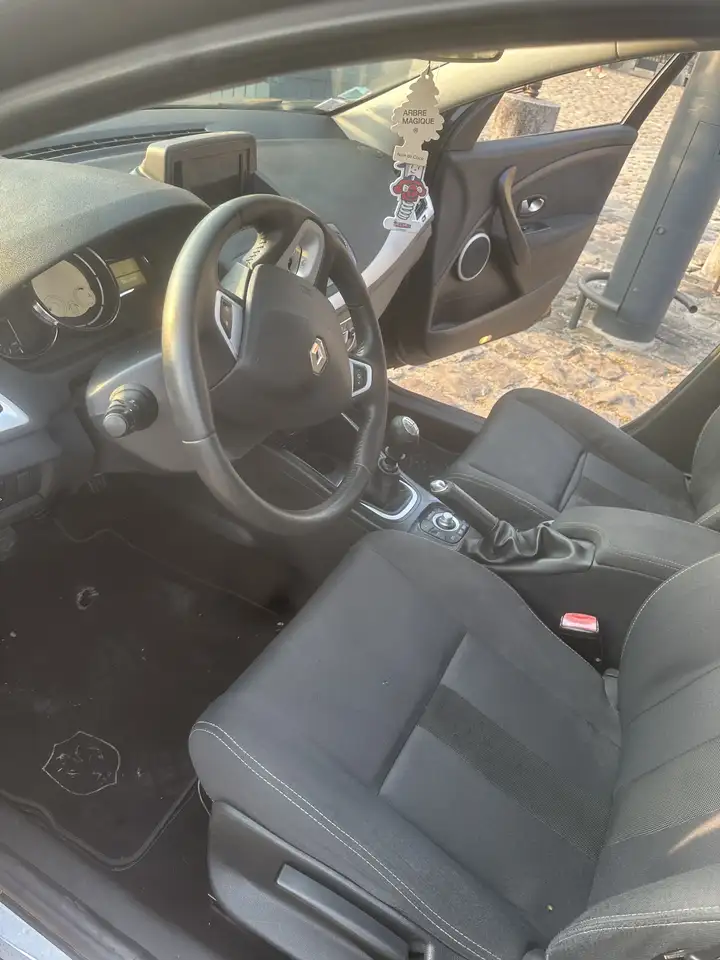 Renault Megane Berline — photo 6