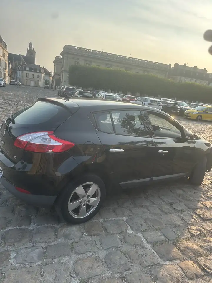 Renault Megane Berline — photo 3