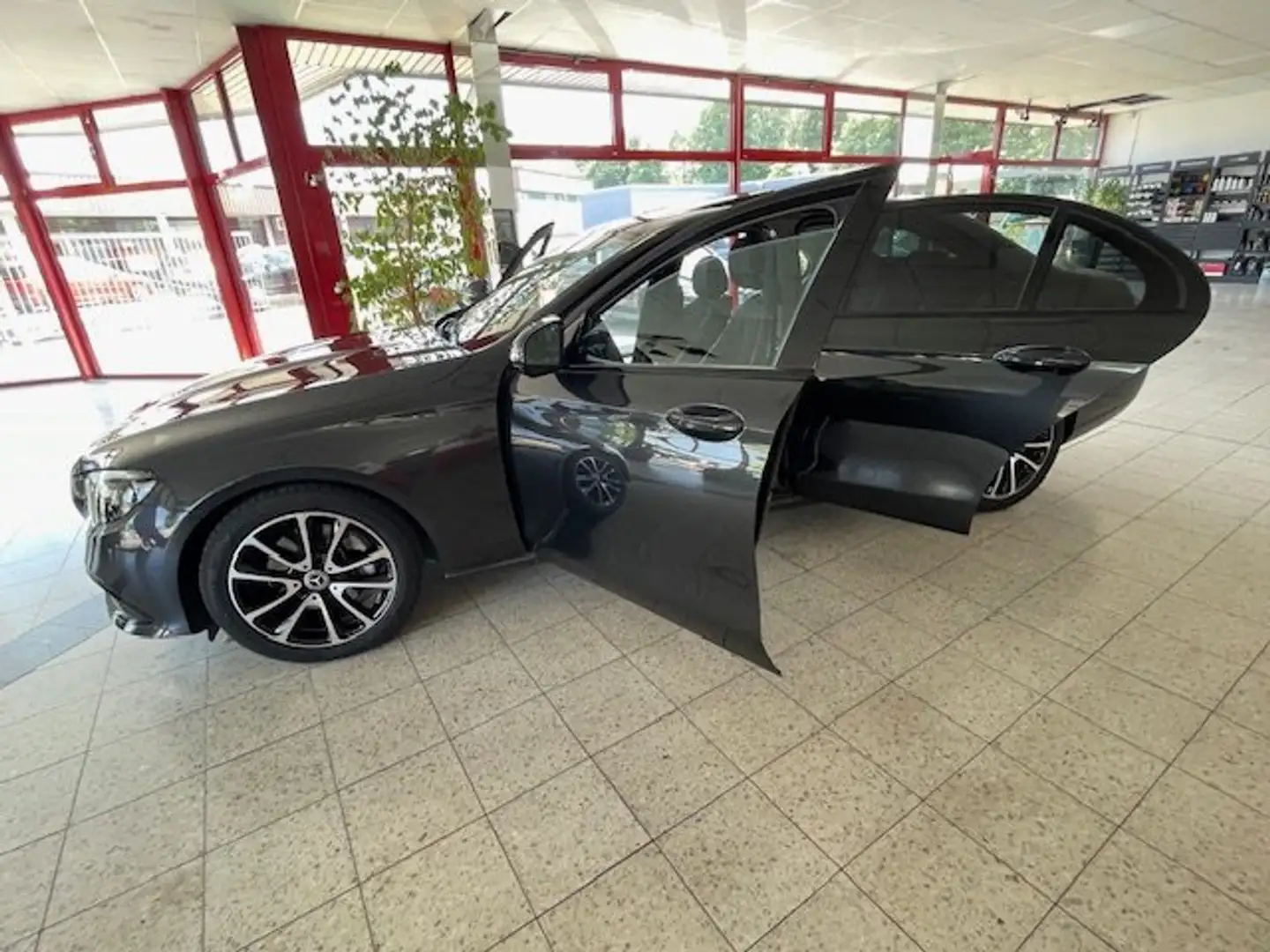 Mercedes-Benz E 220 E 220 d (213.004) Grijs - 1