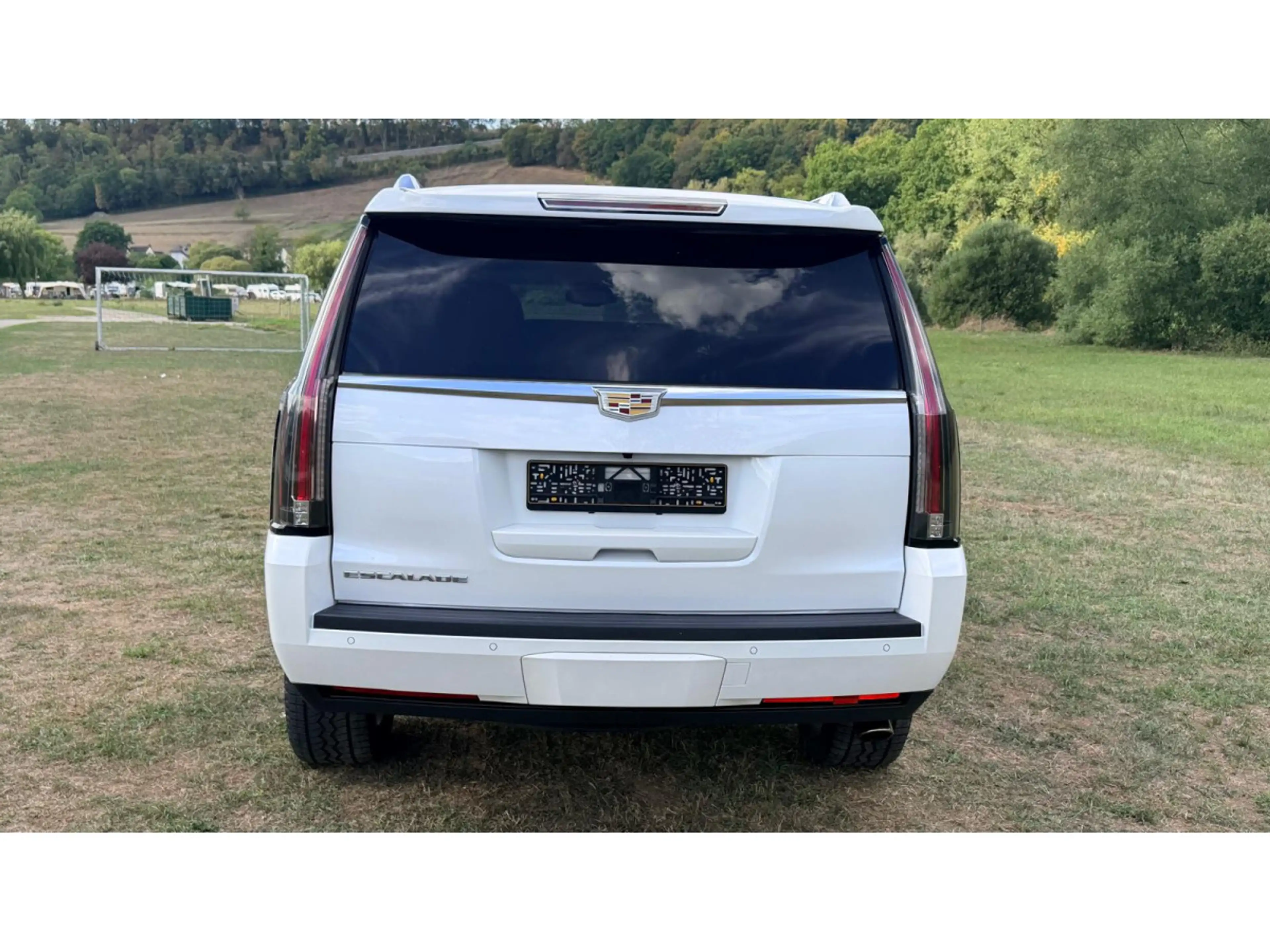 Cadillac Escalade 6.2 V8 — photo 10