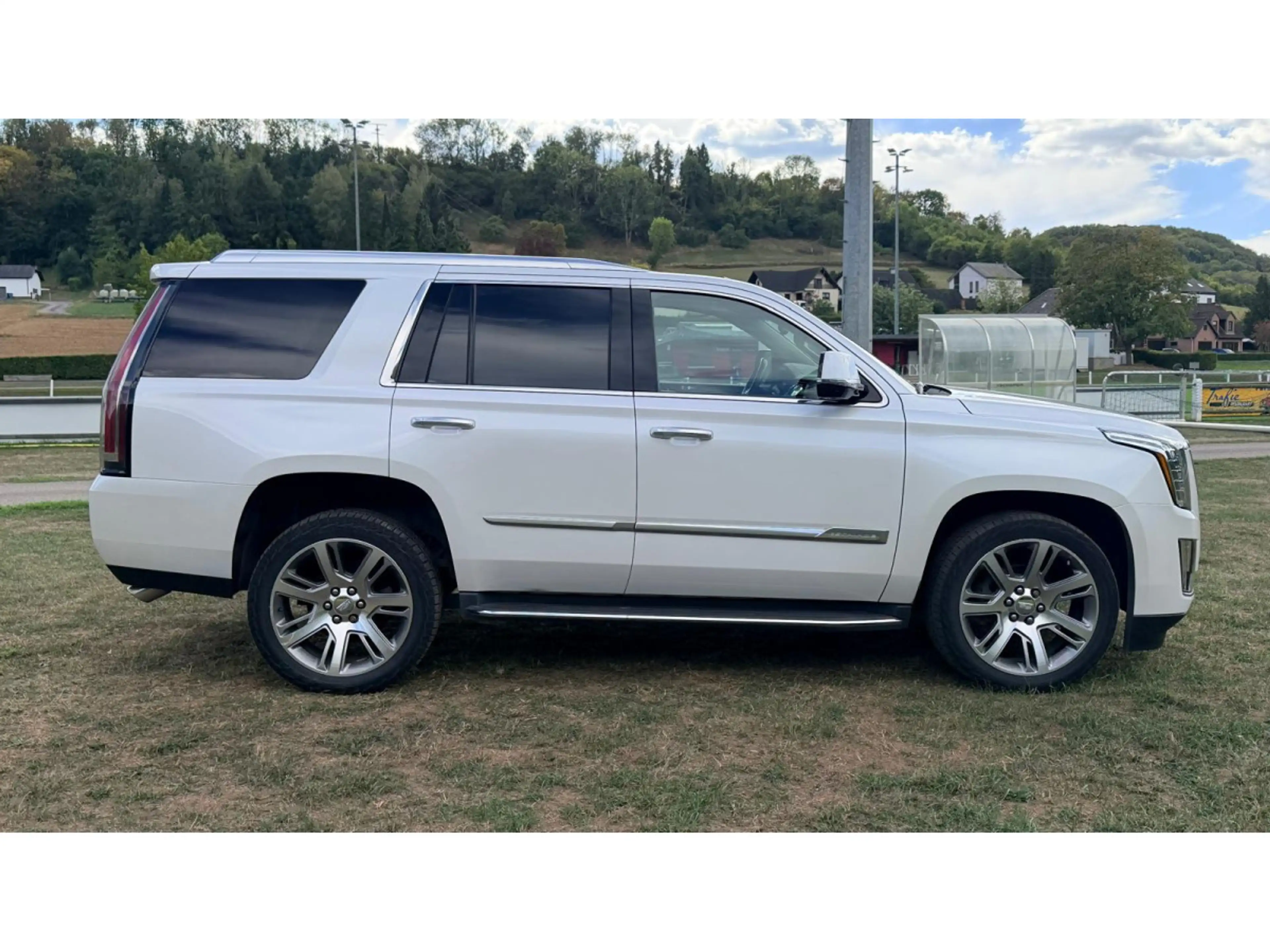 Cadillac Escalade 6.2 V8 — photo 6