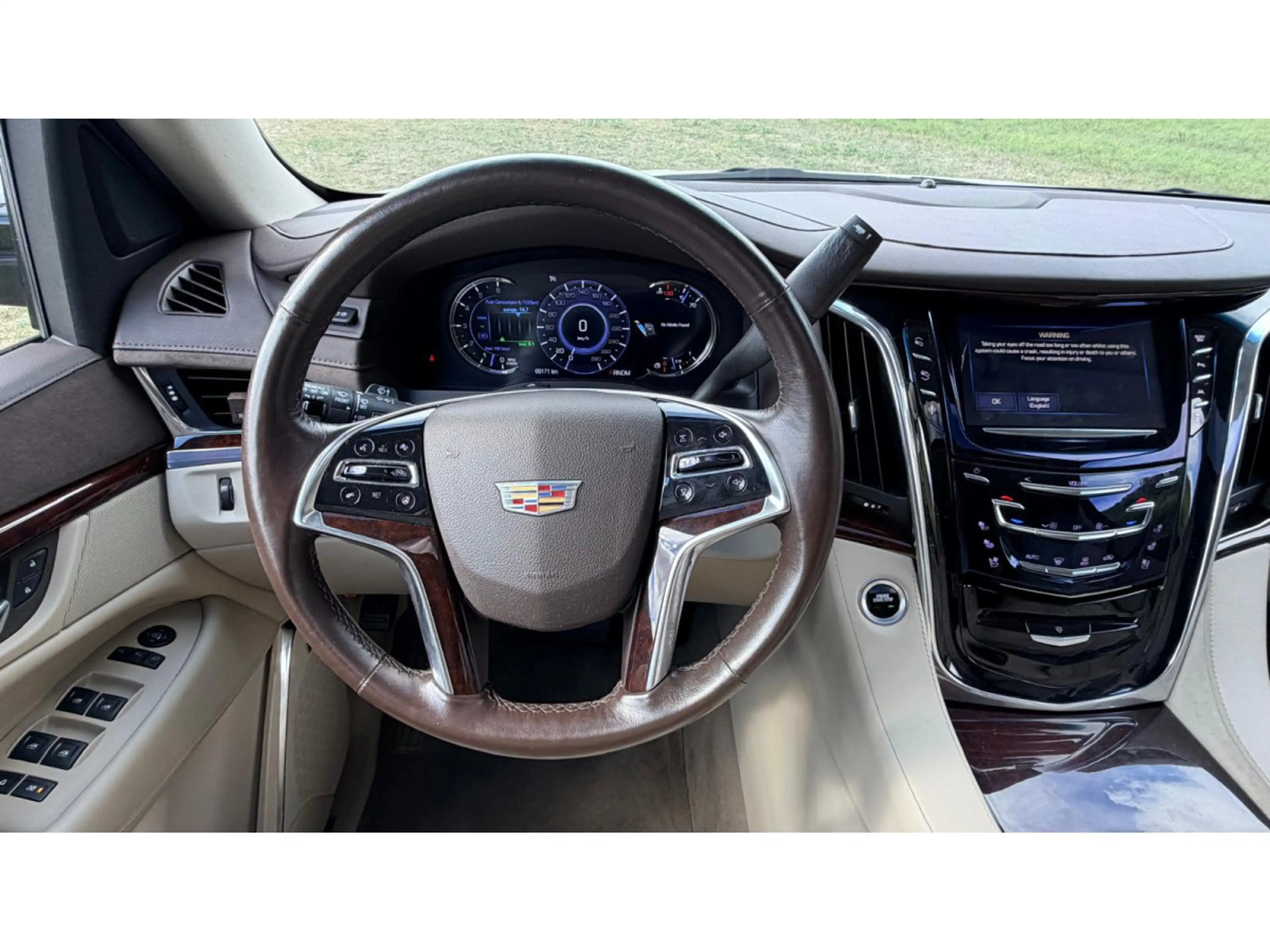 Cadillac Escalade 6.2 V8 — photo 12
