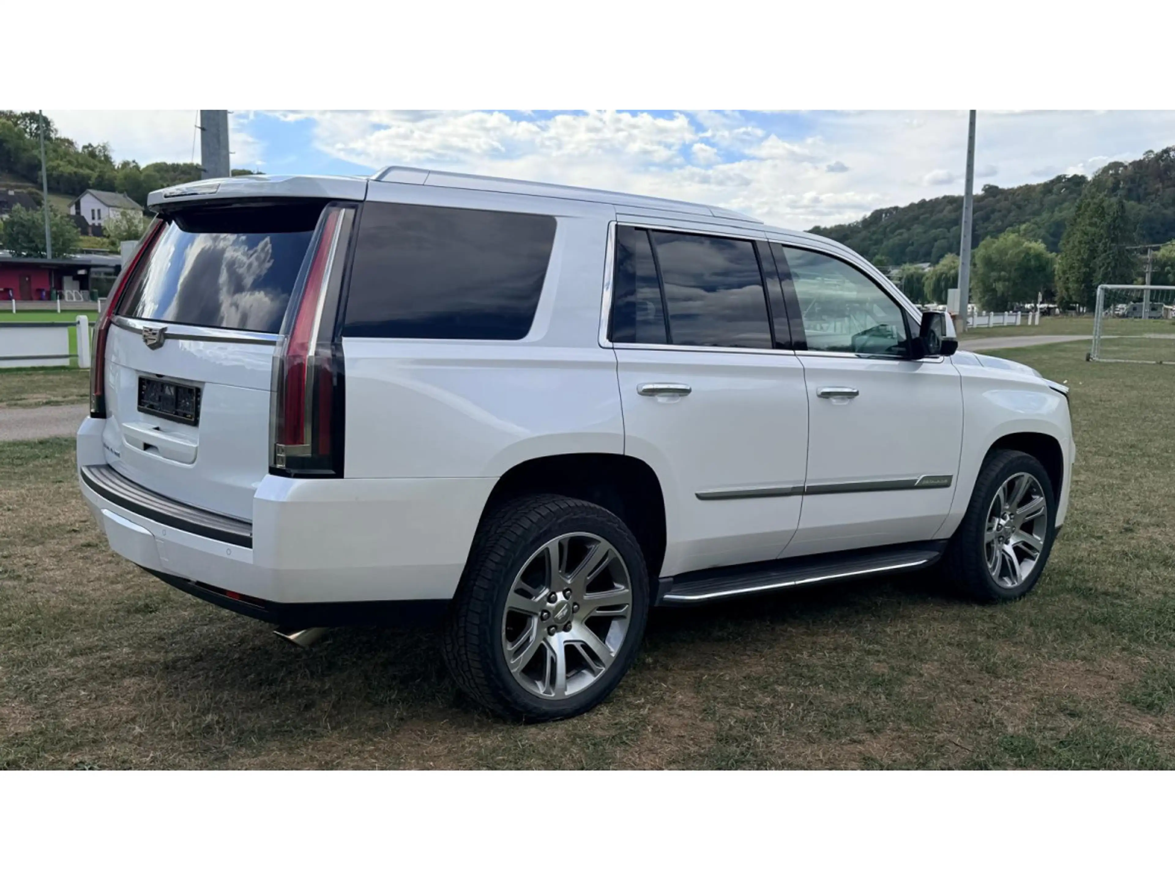Cadillac Escalade 6.2 V8 — photo 8