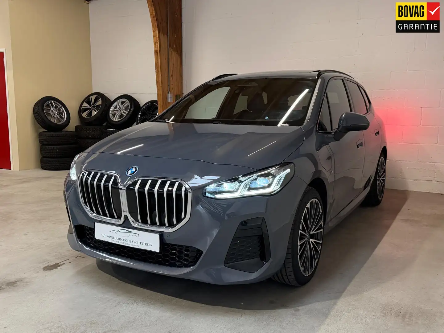 BMW 225 2-serie Active Tourer 225e xDrive M-Sport - Panora Gris - 1