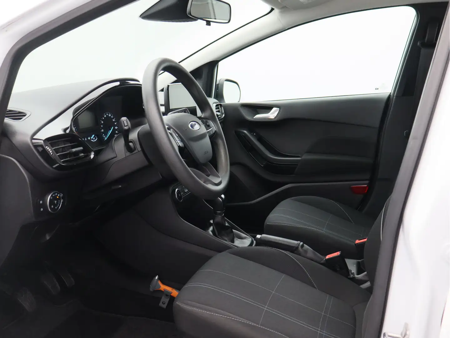 Ford Fiesta 1.1 black and white/ sportief/ mooie auto! Wit - 2