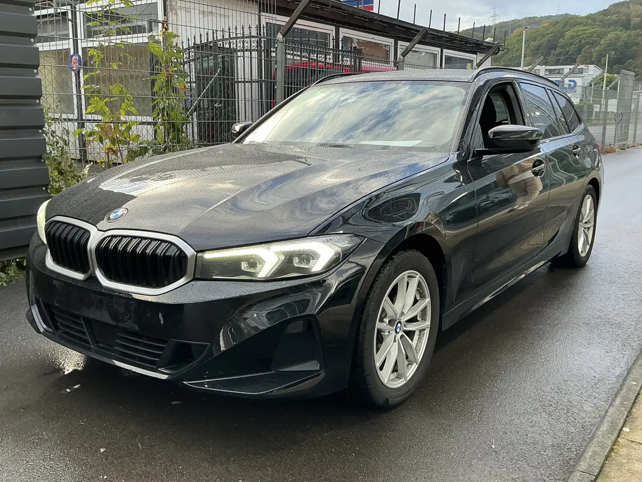 BMW 320