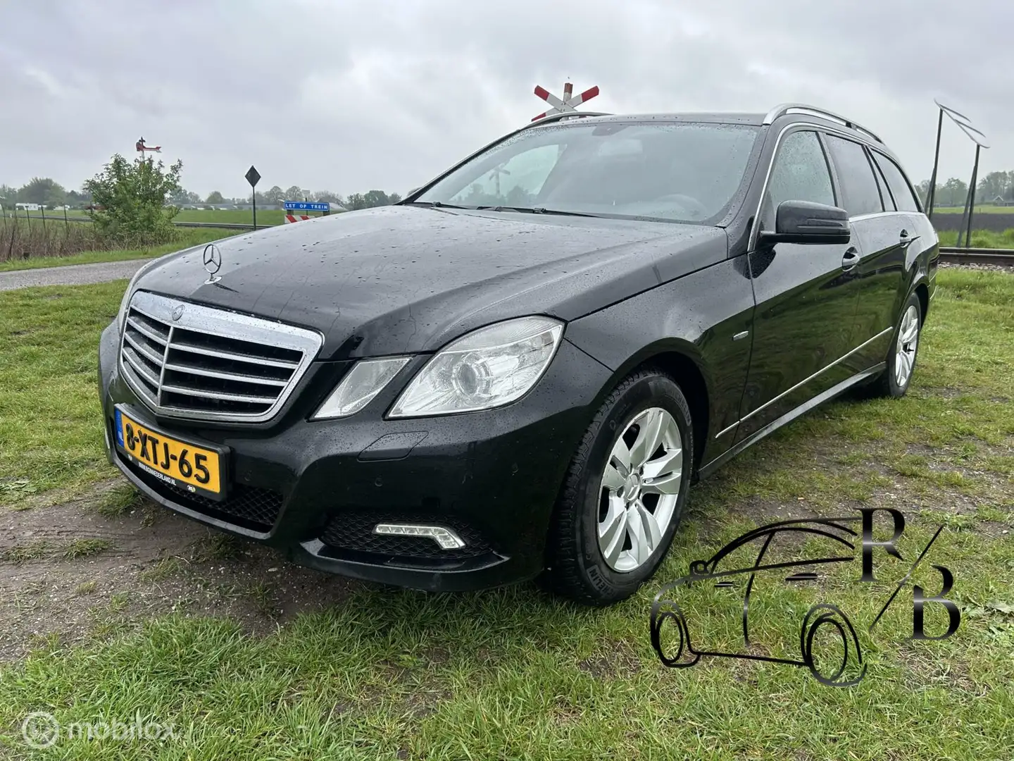 Mercedes-Benz E 200 Estate CDI Avantgarde AUTOMAAT LEER NAVI Black - 1